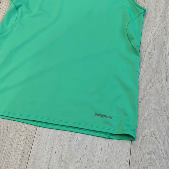 Patagonia Scoop Neck Tank Top Size Medium - Picture 4 of 10
